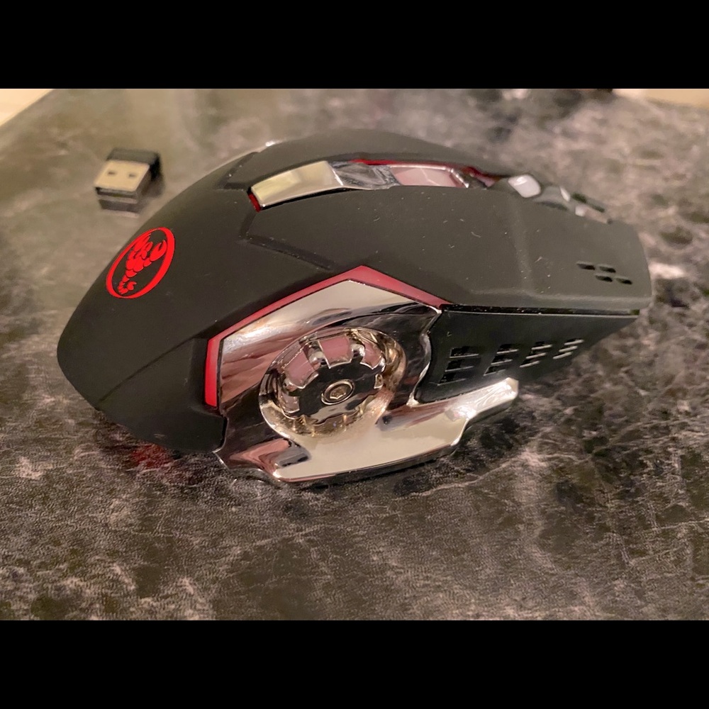 ⚡️ Wireless Color Changing Gaming Mouse ⚡️ - Picture 9 of 12